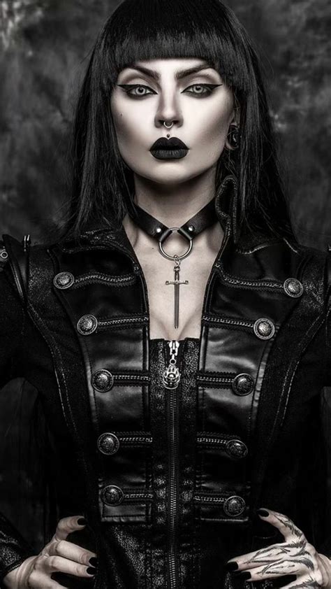 Pin On Beautiful Gothic Queens