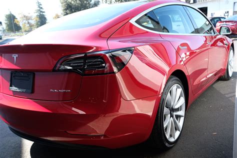 2019 Tesla Model 3 Multicoat Red — Detailership™