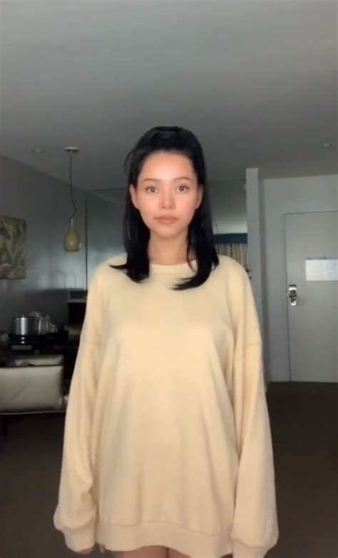 Bella poarch ((born february 8, 2001) tiktok famed social media star, fitness model and internet sensation. How old is Tiktok star Bella Poarch? How many confirmed kills does she have from the Navy? - Quora