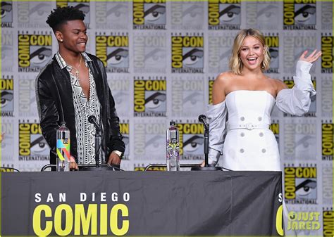 Olivia Holt And Aubrey Joseph Announce Cloak And Dagger Season 2 At Comic