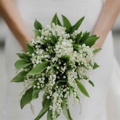 16 Pretty Greenery Bridal Bouquets