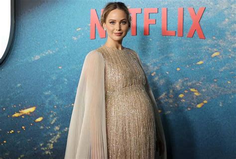 Is Jennifer Lawrence Pregnant Lawrence Expecting Her First Baby With