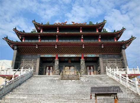 Traditional Chinese Temple Photograph By Yali Shi