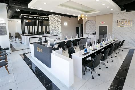 Luxe Nail Spa - Best Nail Salon in Overland Park