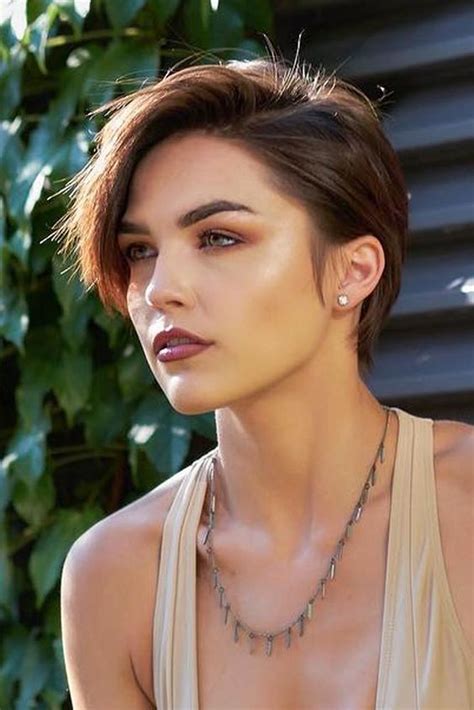 40 Short Brunette Hairstyles And Haircuts
