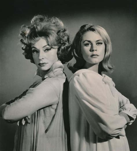 Unknown Elizabeth Montgomery And Agnes Moorhead Stars Of Bewitched