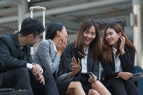 การลดเงินสมทบเหลือ 2.5% ในครั้งนี้ กระทรวงแรงงานระบุว่าจะทำให้เกิดประโยชน์ต่อนายจ้างจำนวน 485,113 ราย. ประกันสังคม ลดเงินสมทบ ผู้ประกันตน งวดเดือน ก.ย. - พ.ย. 63