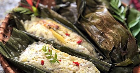 • 750 gram daging sapi tanpa lemak • 150 gram tepung sagu • 1 butir putih telur • 4 • bihun secukupnya, rendam dalam air panas, tiriskan • mi kuning basah secukupnya • sawi hijau • bawang goreng • seledri • kecap. 136 resep pepes ikan teri basah enak dan sederhana - Cookpad