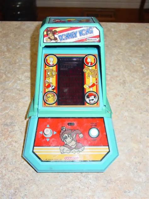 Vintage 1981 Coleco Donkey Kong Mini Arcade Table Game Works Well