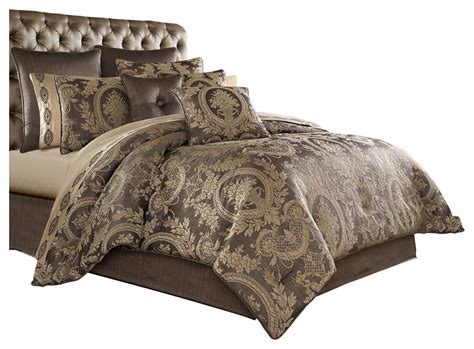 Five Queens Court Neapolitan 4 Piece King Comforter Set Traditional
