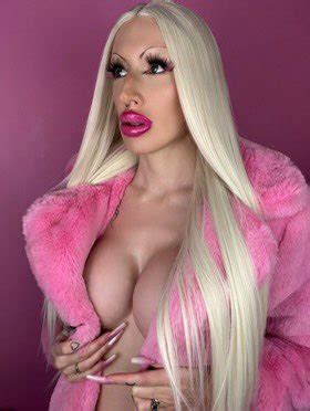 Bimbodoll Fanpage On Twitter Give This Stunner A Follow Babygirl Lune
