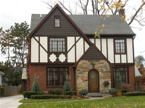 Tudor revival style architecture has always been a favorite of mine. Reinventing the Past: Housing Styles of Tudor-ville and ...