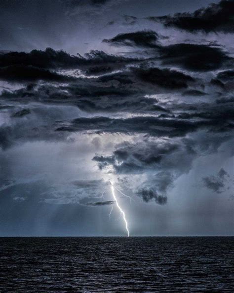 Stunning Storm Chasing And Weather Photography By Damon
