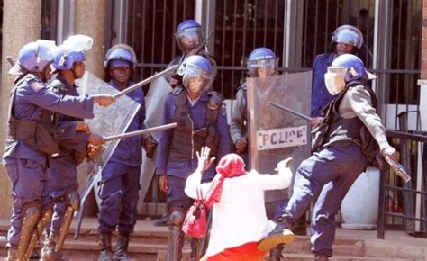 zimbabwe police defy court order to break up protest