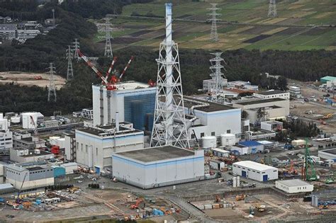 東日本大震災での福島原発事故を契機に脱原発の旗手となった小泉氏は「ピンチはチャンス。 東京も入る。 住民約５０００万人が避難しなくちゃいけない。 避難しろって言ってもできない。 自分なりに勉強していくと、日本の原発は安全、コスト安い、ｃｏ２を出さないクリーンエネルギー。 ＜新型コロナ＞東海第二原発で初の感染者 事故対策工事には ...