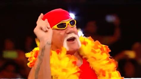 Hulk Hogan Returns To Wwe Ring At Crown Jewel Event In Saudi Arabia