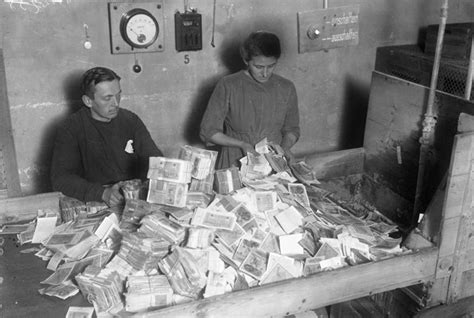 The Weimar Republic And Hyperinflation — Il Ponte Bisla Student Journal