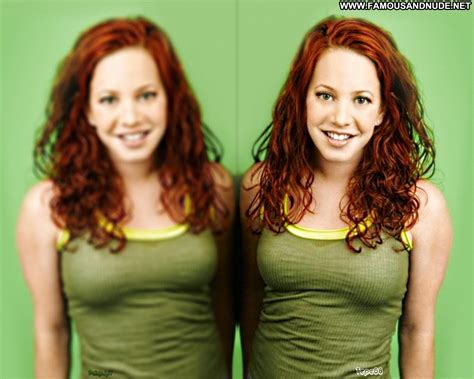 Amy Davidson Simple Rules Celebrity Beautiful Babe Posing Hot