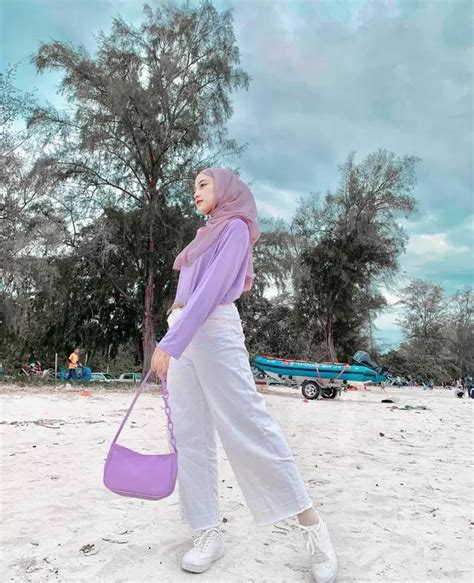 4 Perpaduan Outfit Yang Cocok Dengan Warna Lilac Muslima