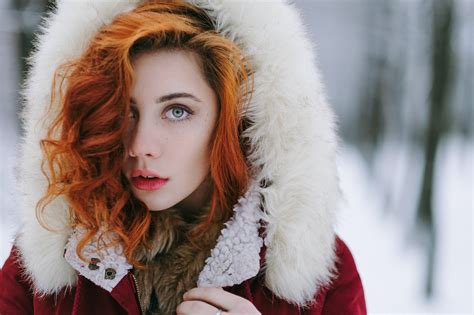 Wallpaper Model Redhead Looking At Viewer Hair In Face Hoods