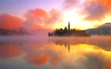 lake-bled,-northwestern-slovenia,-warm-morning-sun,-fog-wallpaper-nature-and-landscape
