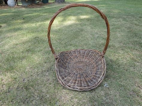 Large Vintage Flower Basket Flat Basket With Handle Branch Twig