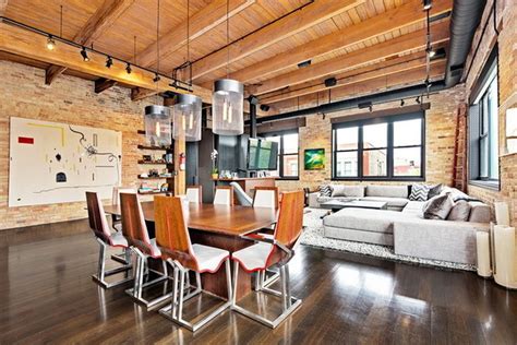 Get a great deal by buying this apartment. Three of the loftiest Chicago timber lofts for sale ...