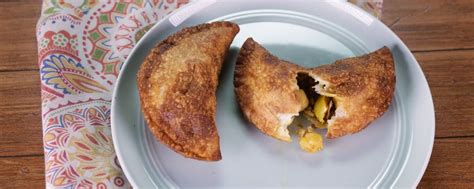 These Delicious Empanadas Make For An Easy Lunch Whether Youre