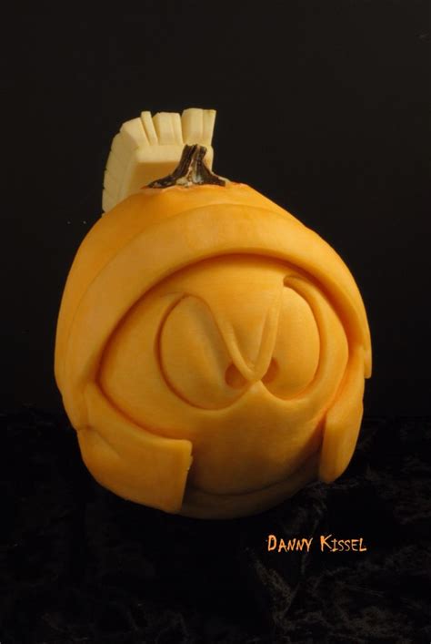 Marvin the Martian | Easy pumpkin carving, Pumpkin carving, Pumpkin