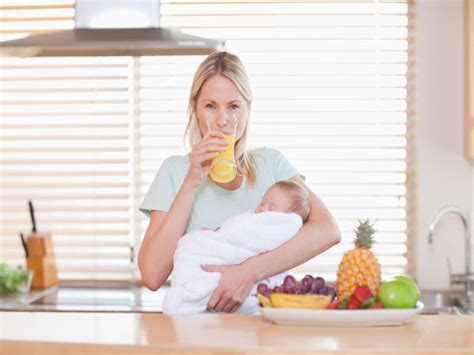 The water should be warm, not hot. Does Breastfeeding Help You Lose Weight Faster? - Boldsky.com
