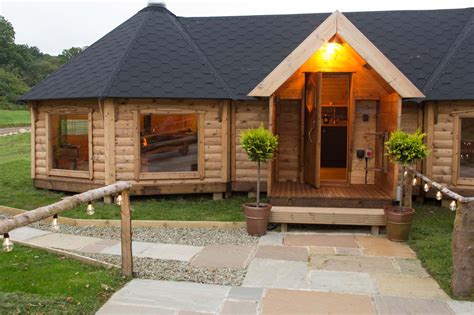 Bradan Lodges Woodcock Luxury Hot Tub Lodge Availability