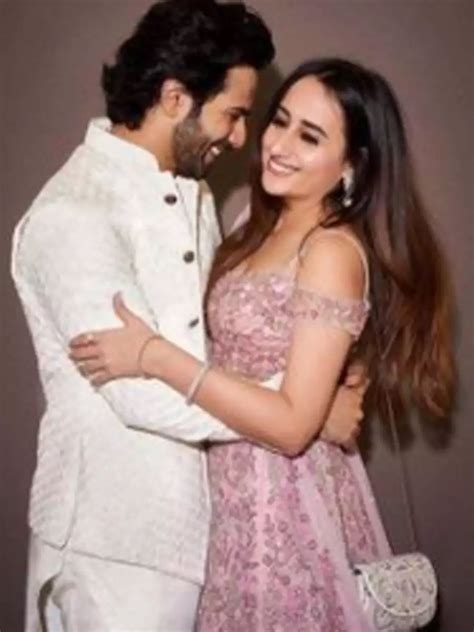 Bollywood Couples We Wish To See Get Married In 2021