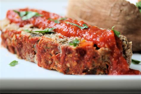 Swapping turkey for beef lightens up the recipe, while yogurt adds moisture, so you can enjoy all the flavor you love in meatloaf, with less of the fat. turkey meatloaf | TasteInspired's Blog