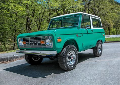 Ford Bronco 1970 Green