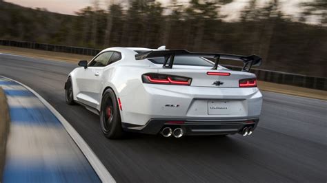 The 2018 Camaro Zl1 1le Performance Package