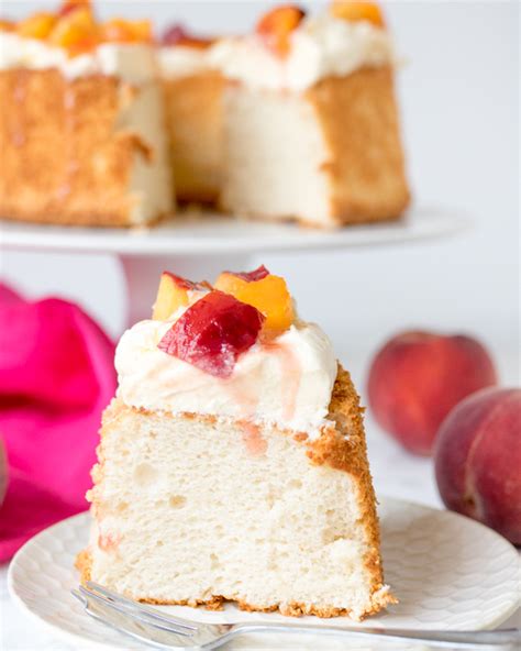 Angel Food Cake With Peaches And Cream Recipe
