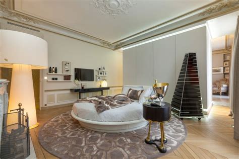 15 Luxurious Master Bedrooms With Round Beds Interior Design Inspirations