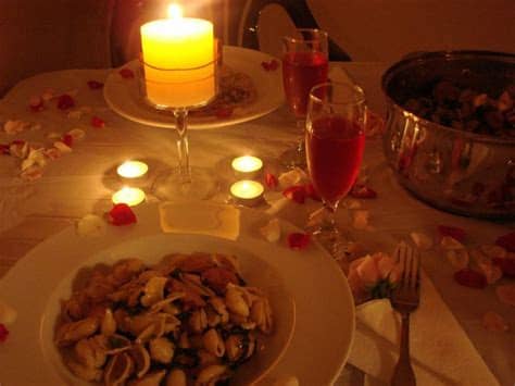 Mañana es san valentín y una cena romántica necesita un buen plato que esté sabroso pero que no llene demasiado. Ideas para una cena romántica | Cocina