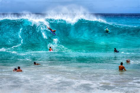 Hawaiian Surfing Holidays 5 Of The Best Hawaii Surf Spots