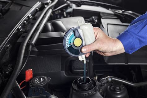 Quick Tips For Checking Vehicle Fluids Aaa Automotive