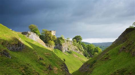 Bing Hd Wallpaper Mar 20 2024 Cave Dale And Peveril Castle England