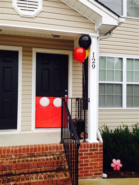 Mickey mouse stripes outdoor rug. Mickey Mouse door! | Outdoor decor, Decor, Disney world