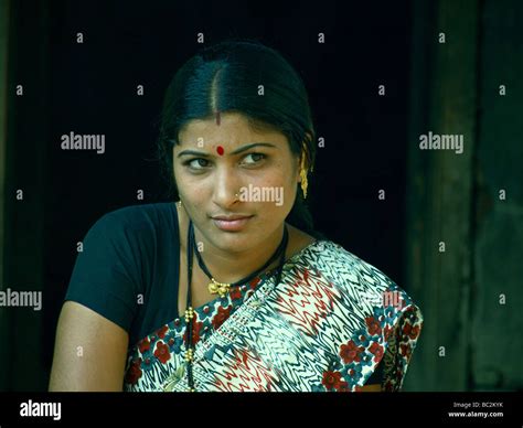 Beautiful Village Woman Wearing Traditional Indian Wear Saree Trimbakeshwar India Stock