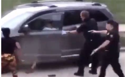 Otro Video De Violencia Policial Contra Un Afroamericano Sacude Ee Uu