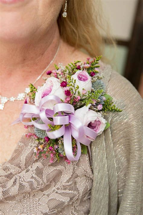 Mother Of Bride Flowers MOTKYURA