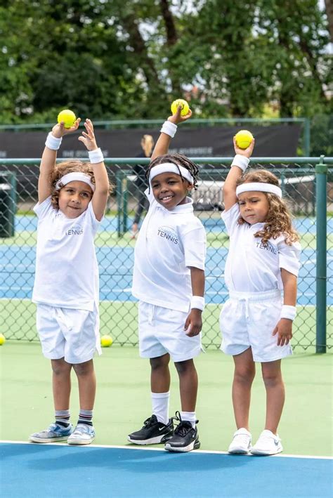 Stelle Geringer Tasche Tennis Ball Boy Wirtschaftlich Reinigen Sie Den