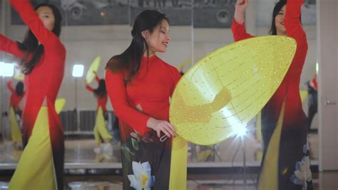Vietnamese Lotus Dance A Celebration Of Hope And Beauty Washington