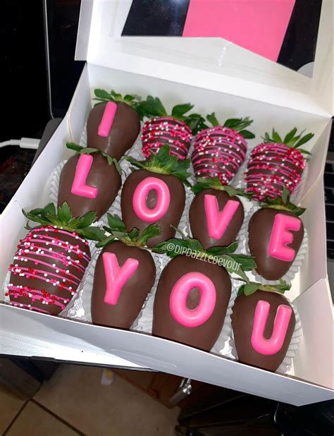 Valentines Day Strawberries In 2021 Chocolate Covered Fruit