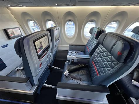 Joy and frustration: A Delta A220 trip report - Runway GirlRunway Girl