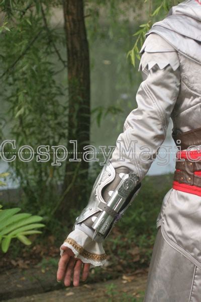 Assassins Creed Brotherhood Ezio Hidden Blade Cosplaymagic Com